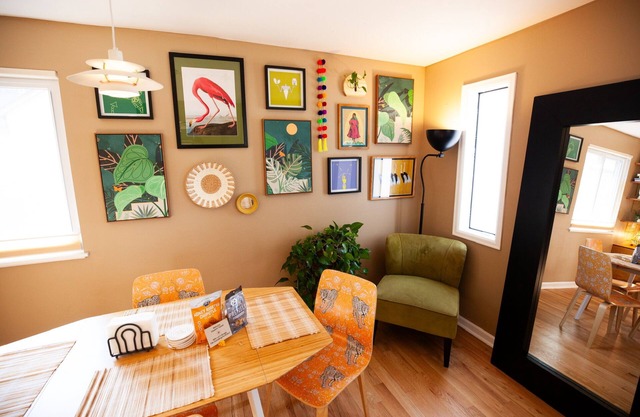Good Vibe Bungalow w/Hot Tub + Fire Pit + Fenced Yard. Heart of Old Town