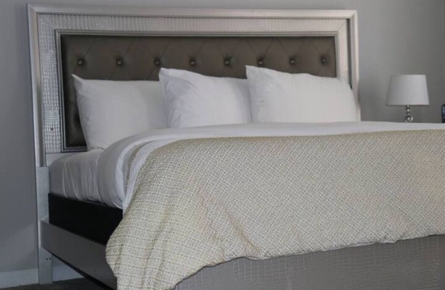 Gorgeous 2 bed and 2.5 bath Home