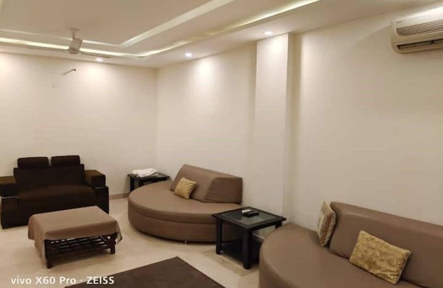 Gorgeous 3BHK Apartment | Close to Everything !