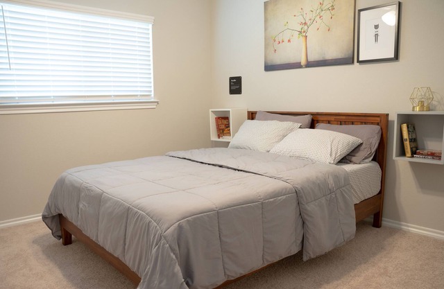 Gorgeous and serene private room| 15 minutes from Downtown Dallas