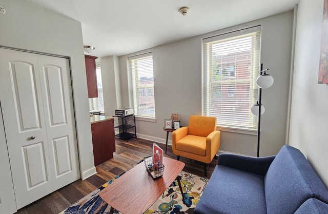 Gorgeous and Spacious Studio at the Historic Inman