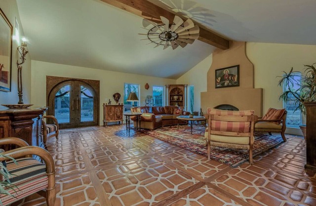 Gorgeous Custom Desert Property w/2 Homes & Pool