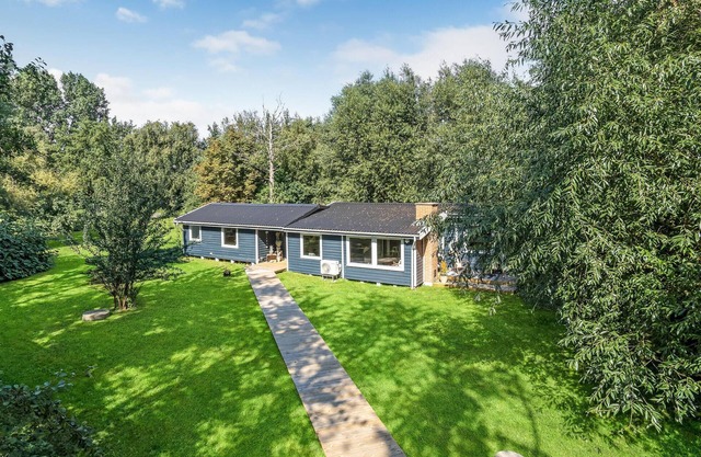 Gorgeous home in Sjællands Odde