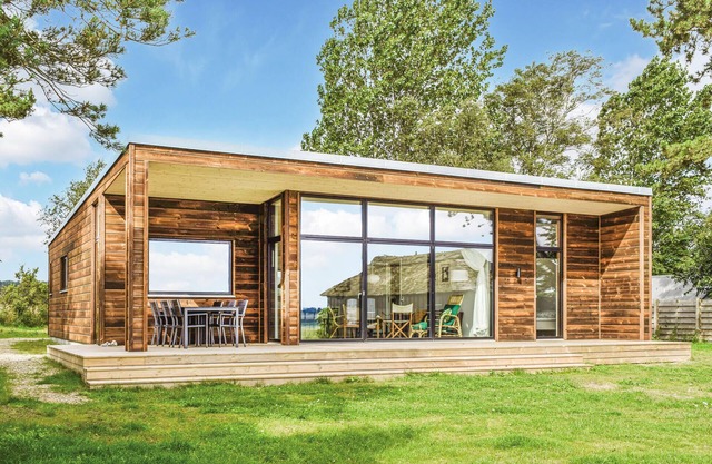 Gorgeous home in Ebeltoft with kitchen