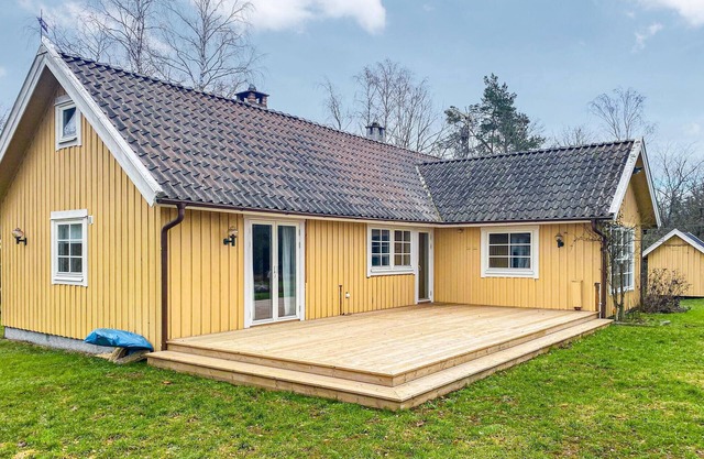 Gorgeous home in Färjestaden with WiFi