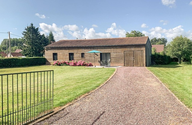 Gorgeous home in Gueschart with kitchen