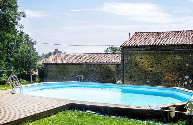 Gorgeous home in Scillé with WiFi