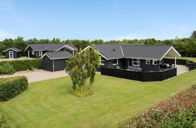 Gorgeous home in Tarm with kitchen