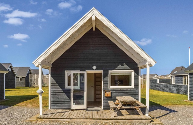 Gorgeous home in Thyborøn with WiFi