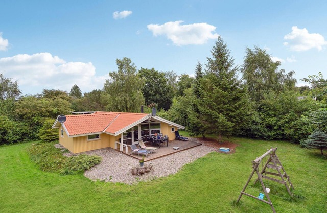 Gorgeous home in Tranekær with sauna