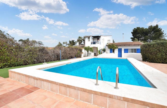 Gorgeous home in Vittoria with WiFi