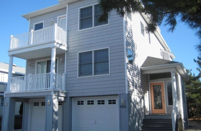 Gorgeous LBI Single-Family Oceanside - 6th from Beach w/Water and Sunset Views!