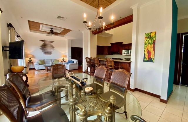Gorgeous Resort Style Luxury Accommodation in Esterillos Este