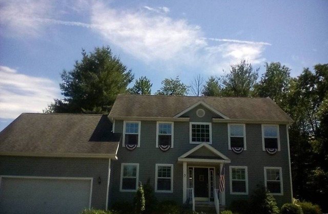Gorgeous Saratoga Springs track rental with Pool, patio and outdoor shower