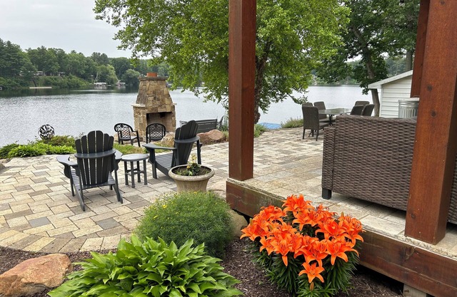 Gorgeous waterfront 4-BR home with adorable Tiny House and pickleball court!