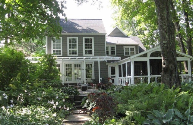 Gorgeous Woodstock Designers Home heated pool and spectacular gardens