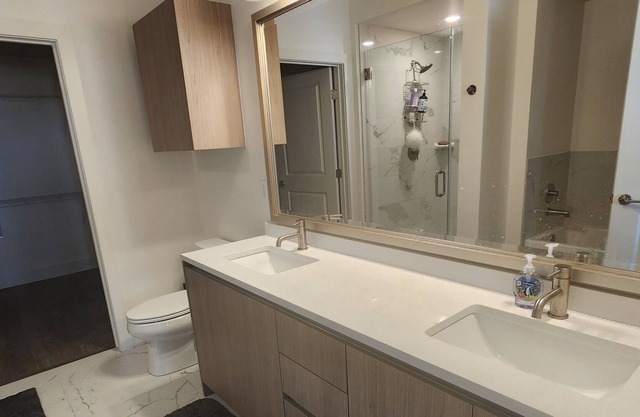 Graceful Luxurious 2BR 2B Unit - LAX