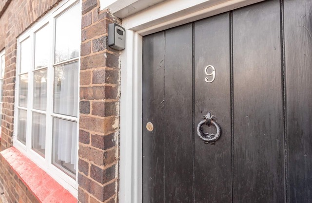 Grade II listed cottage Bridgnorth | Pass The Keys