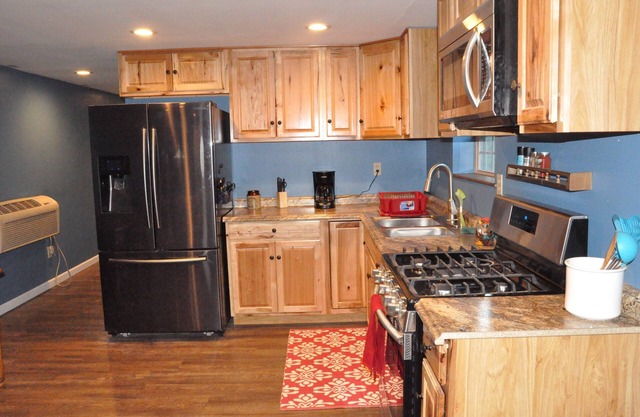 "Grammy's Hideaway" at Wiener Dog Barn Near Attractions