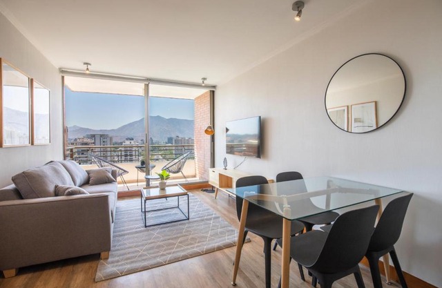 Gran vista - Metro, Parking, Mall avn22