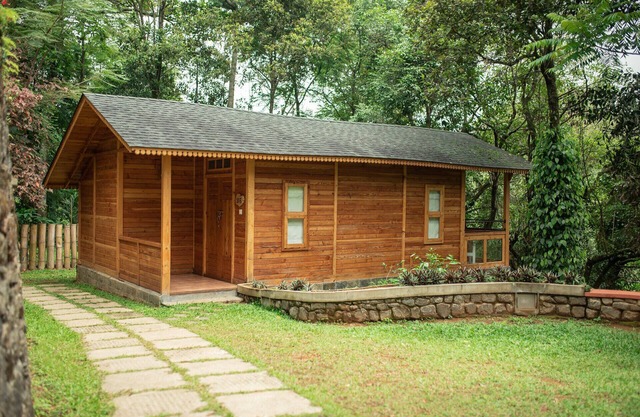 Granary Experience - Wooden Chalet in a plantation