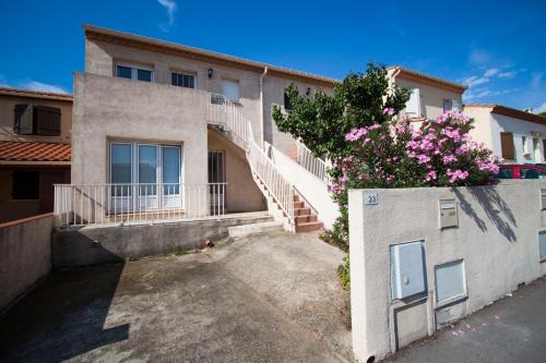 GRAND APPARTEMENT CALME et AGREABLE