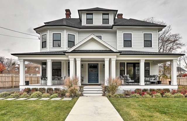 Grand Long Branch Home: 1 Block to Beach!