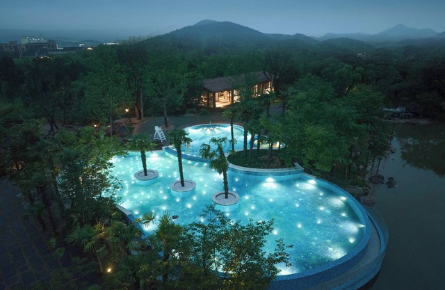 Grand New Century Resort, Changxing, A Tribute Portfolio Resort