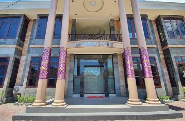 Grand Puri Hotel