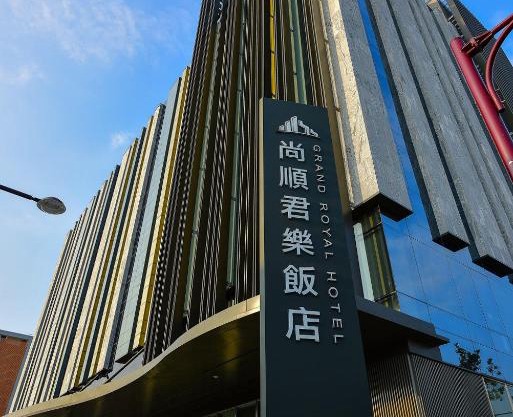 Grand Royal Hotel