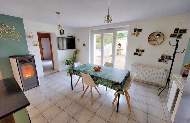 Grande Maison à la Campagne Proche Disney et à 60km de Paris