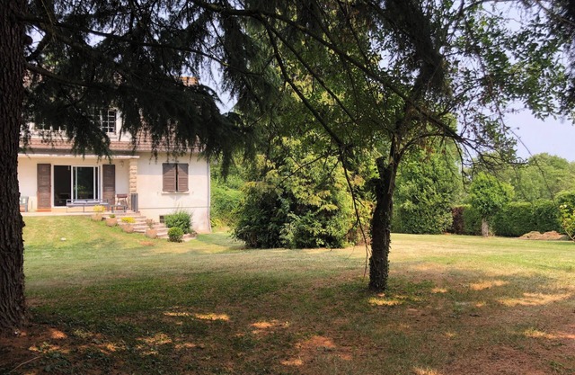 Grande Maison au Calme Grand Jardin Proche Disney, Paris, Idéal Pour JO 2024