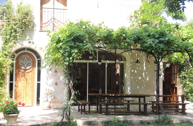 Grande Maison de Charme Avec Jardin et Terrasses en Languedoc