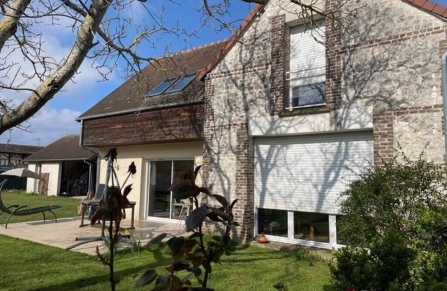 Grande Maison Rénovée à 1h de Paris, 1h de Deauville