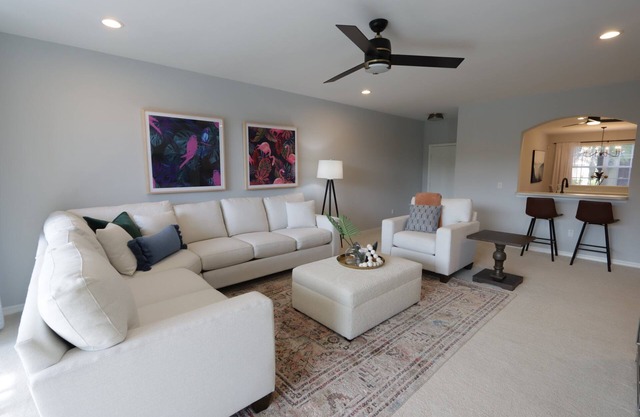 Grandezza Club Condo with private Golf,Tennis, Pool workout facilities access
