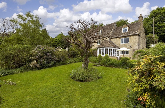 Grange Cottage - a beautiful house sleeping 4 guests in 3 bedrooms
