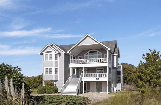 Gratitude: Oceanside with a Private Pool, Hot Tub, Game Room, Golf Discounts