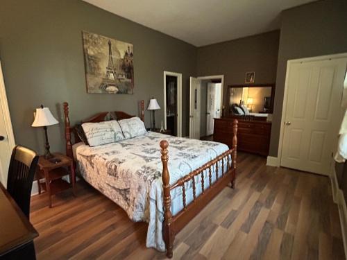 Graystone Manor