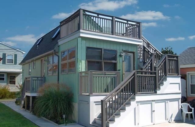 Great 1 bedroom 1 bath cottage located on Linden Lane in Stone Harbor.