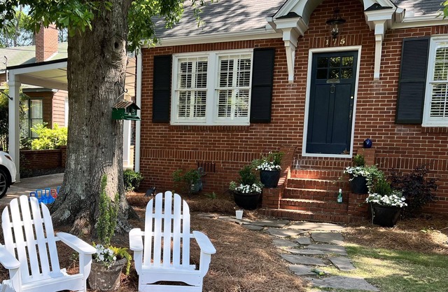 Great location! 5 Points Classic Cottage Perfect for Gamedays and Graduation