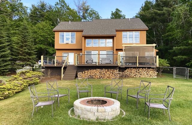 Great Location - Spectacular Home & Views!