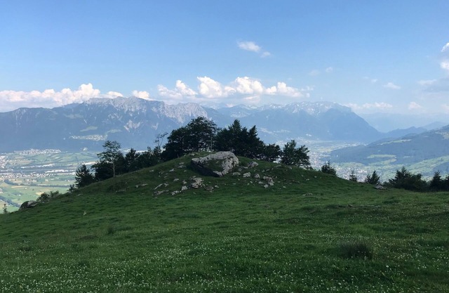 Great mountain view over the valley of Lichtenstein, apartment on the slope
