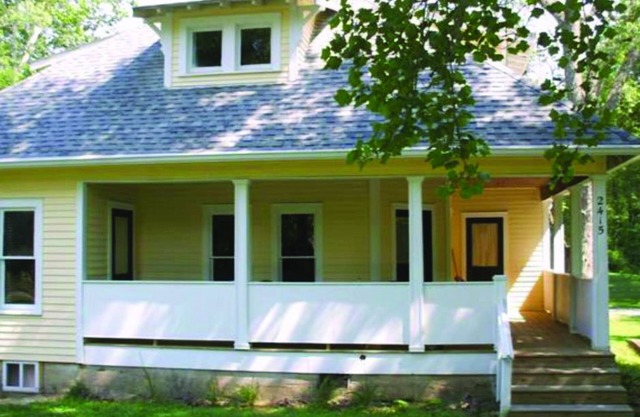 Great place to stay, close to downtown, very private, and lots of amenities!