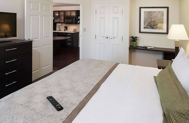 Great Relaxing Overnight Stay! 3 Pet-friendly Units w/Kitchen, Free Parking