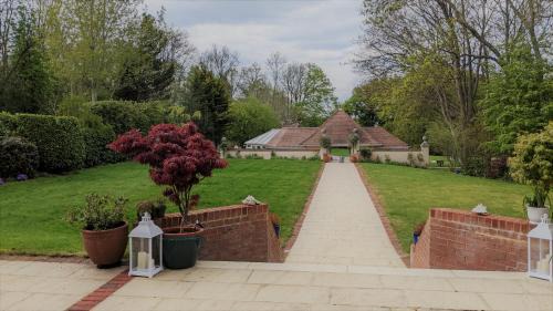 Greater London Villa