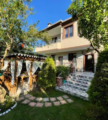 Green Garden Villa