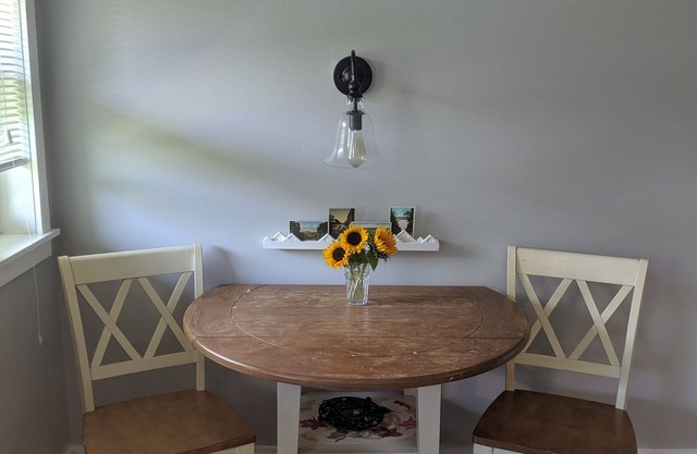 Green Mountian Getaway - *WIFI *Pet Friendly