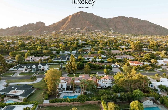 Greenhaven by LuxeKey | 1.5 Acre Sprawling Estate w/Fenced Pool & Mountain Views
