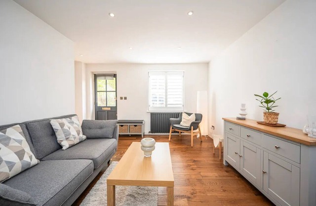 Greenwich House 10 mins to O2 - Free Parking | Pass the Keys