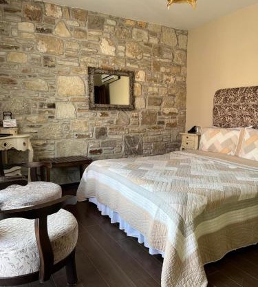 Griffon Hotel